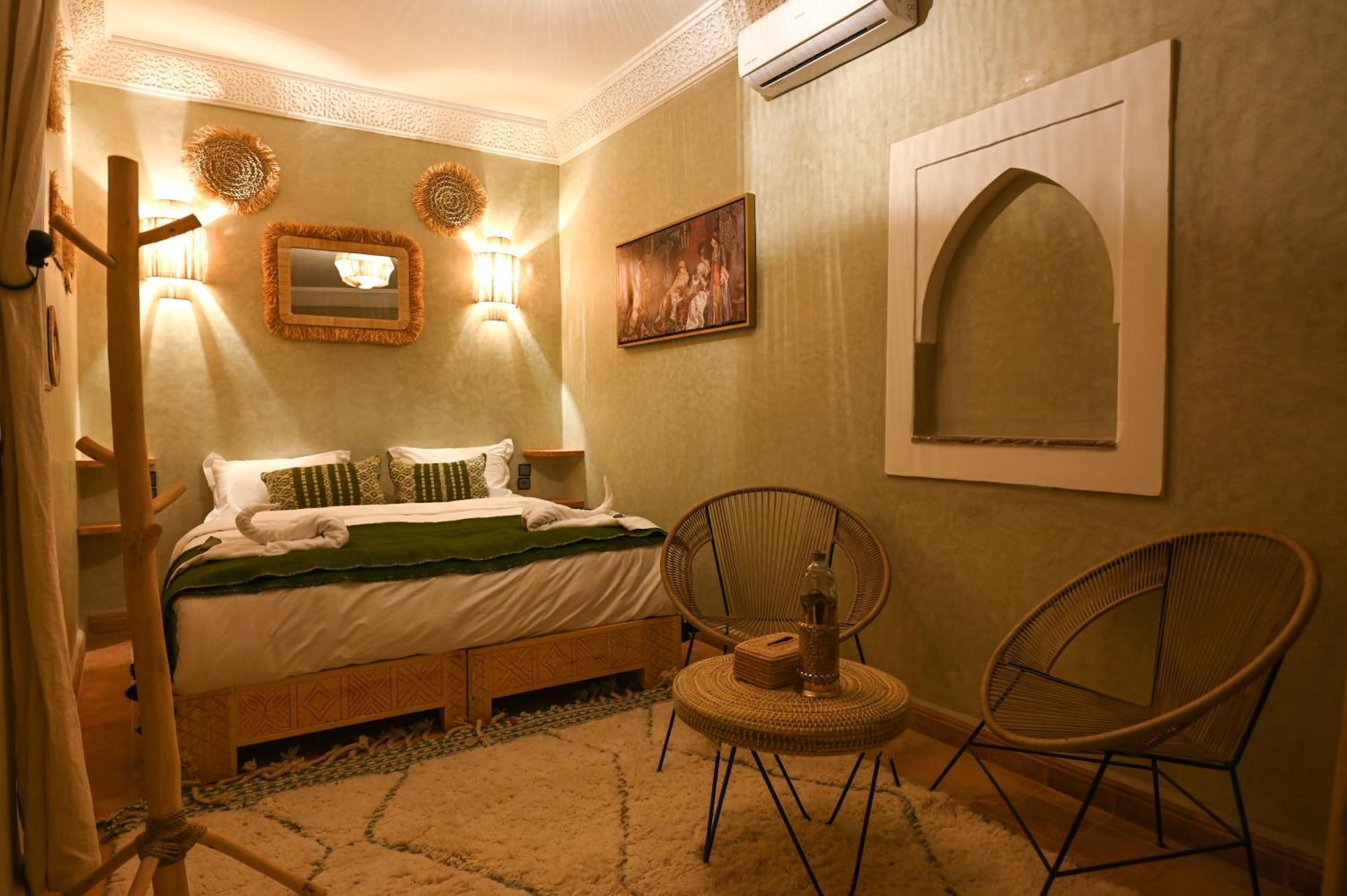 Riad Chez Henriette مراكش المظهر الخارجي الصورة